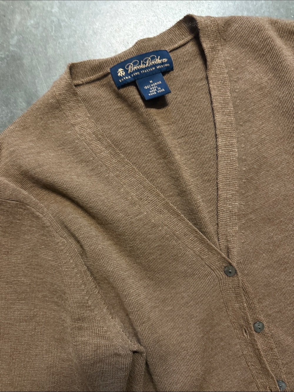 Brooks Brothers Tan/Brown 100% extra fine Merino italian Wool Cardigan $200